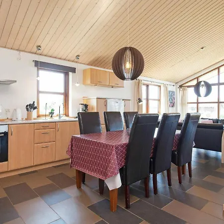 Four-bedroom Holiday In Idestrup 2 * Bøtø By