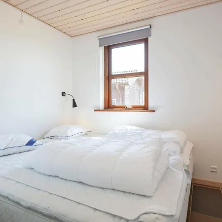 Four-bedroom Holiday In Idestrup 2 * Bøtø By