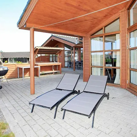 Four-bedroom Holiday In Idestrup 2 * Bøtø By